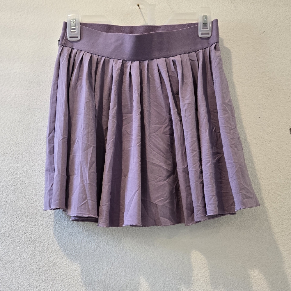 Aritzia Tnaction move skorts sz M